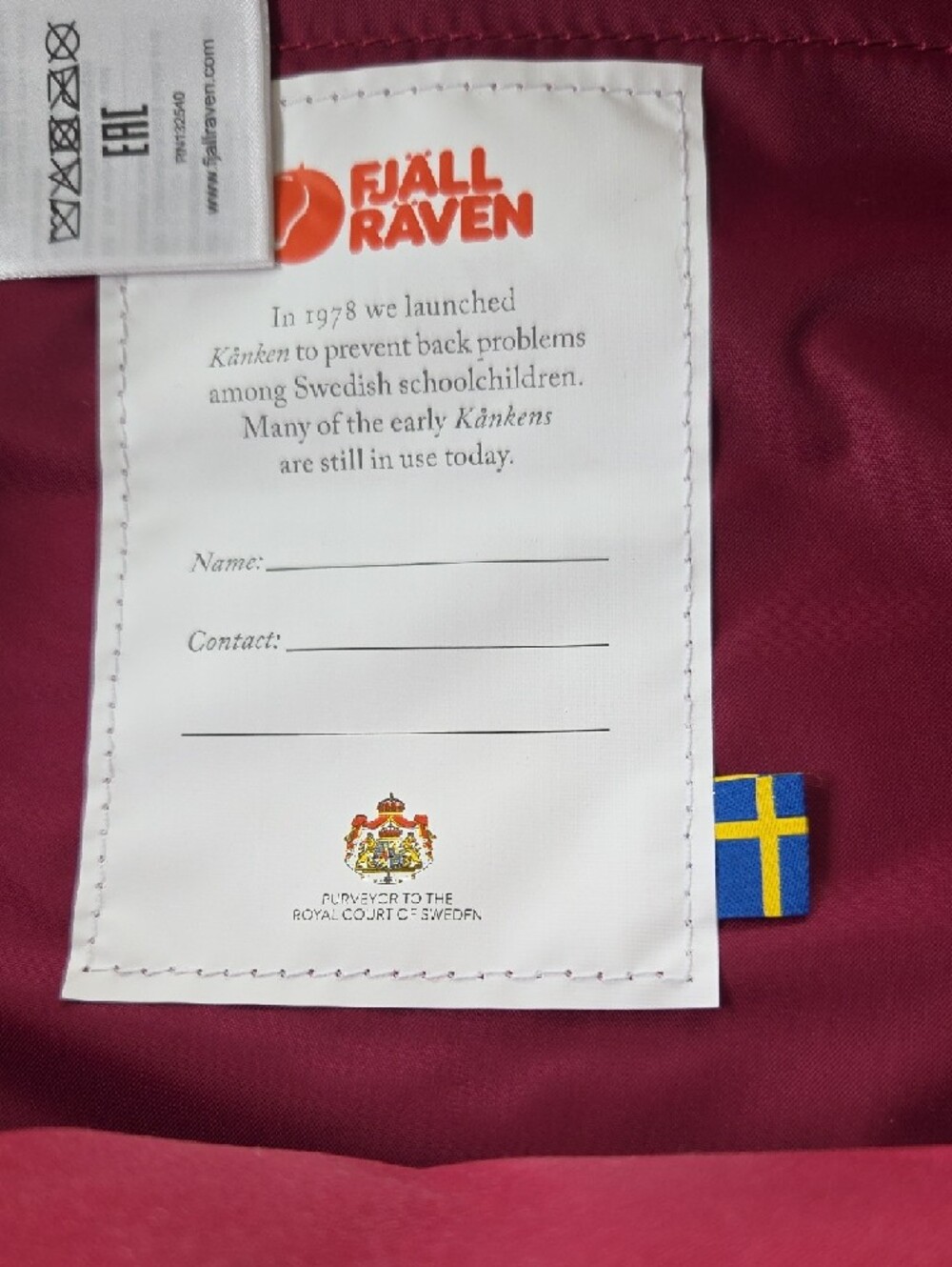 Fjallraven Kanken Mini Backpack in Raspberry Pink - Picture 3 of 4